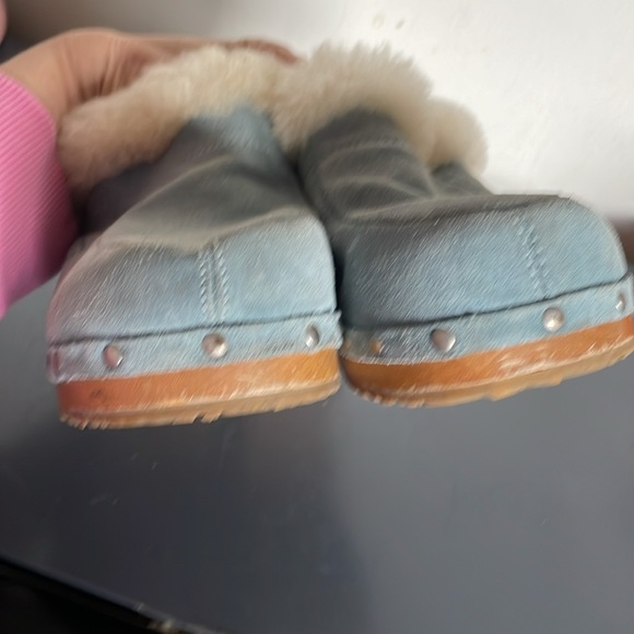 UGG Sherpa Clogs - Picture 6 of 8